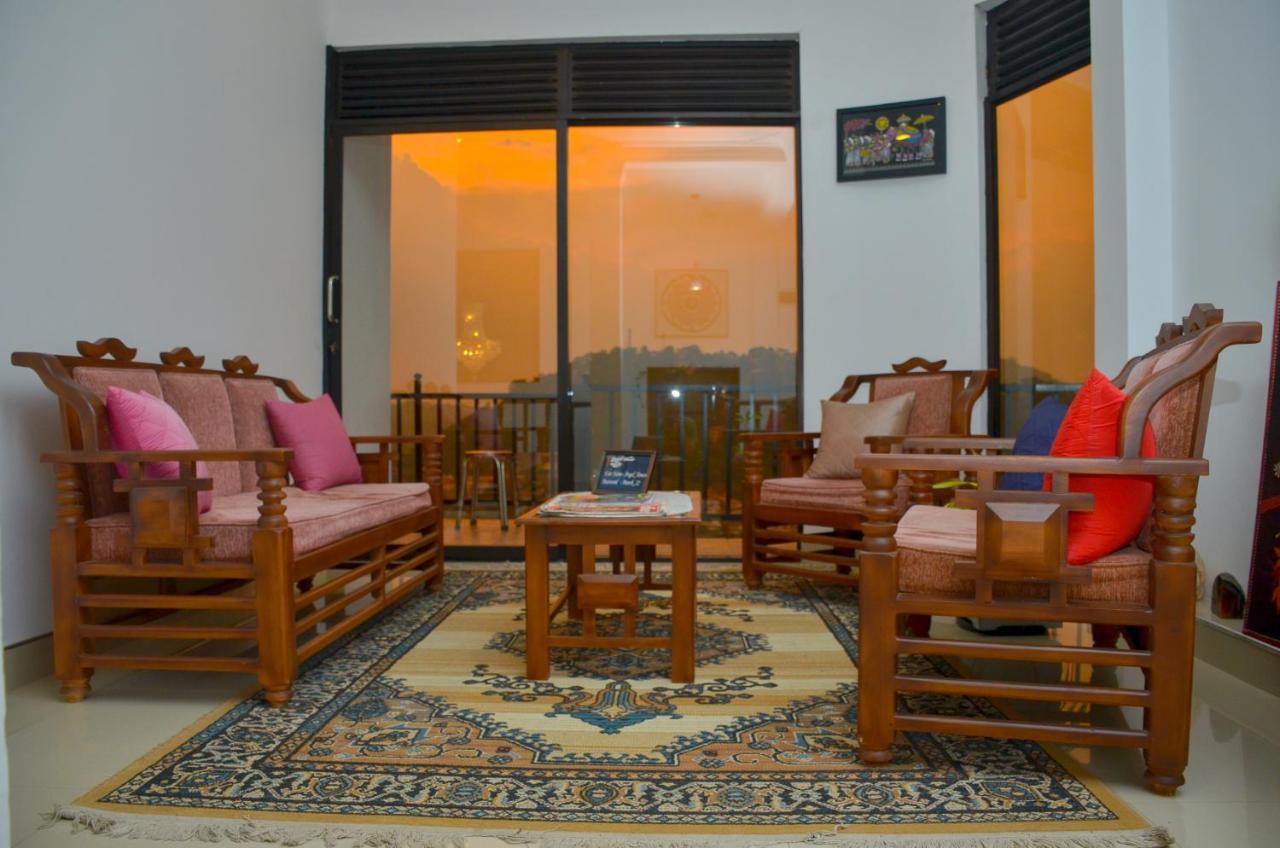 Angel Tower Bed and Breakfast Kandy Buitenkant foto
